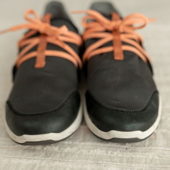 Women’s OluKai Miki Li’ Pavement/Black Quick-Drying Outdoor‎ Shoes size 8.5 - Picture 11 of 12